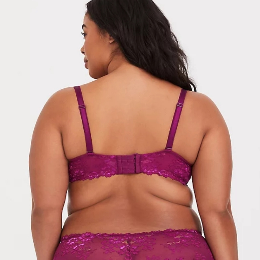 Torrid Curve Berry Purple Lace Push-Up Plunge Bra 44DD - Picture 2 of 6